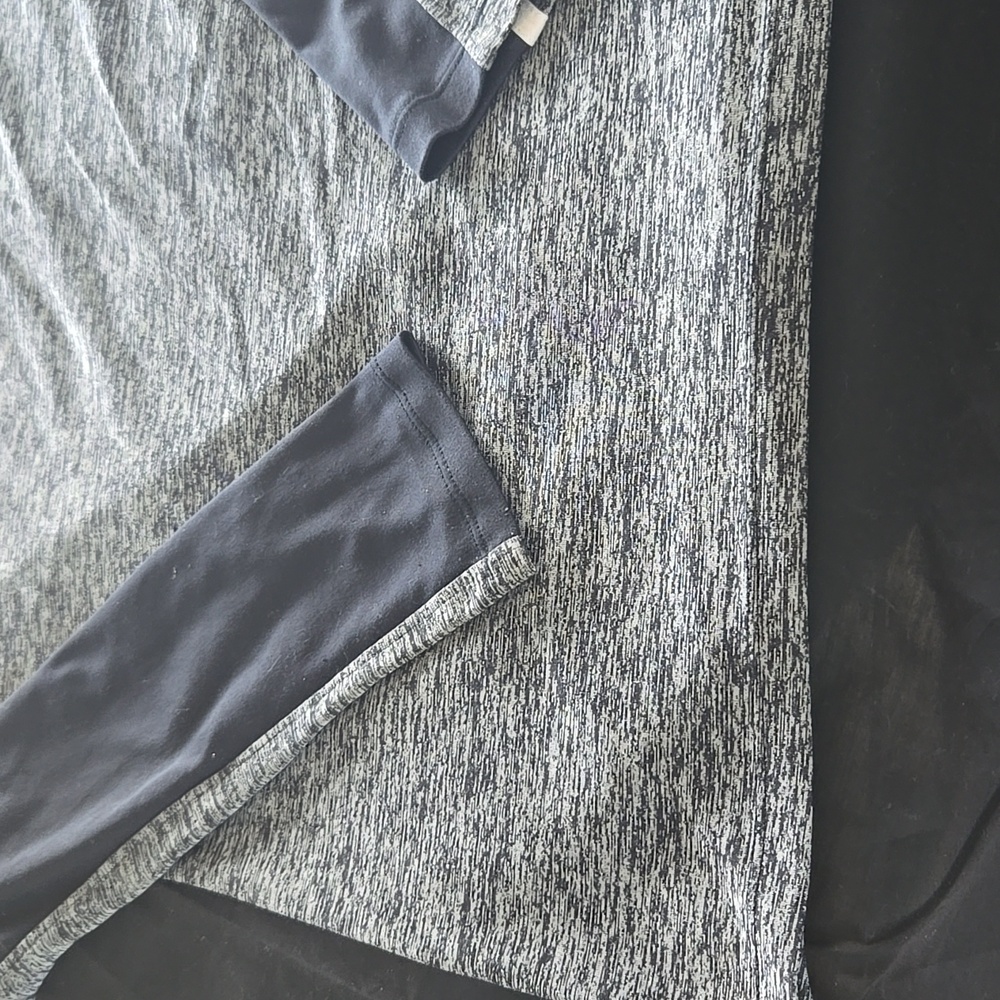 Under Armour Gray and Navy Men's Hoodie - Picture 3 of 13